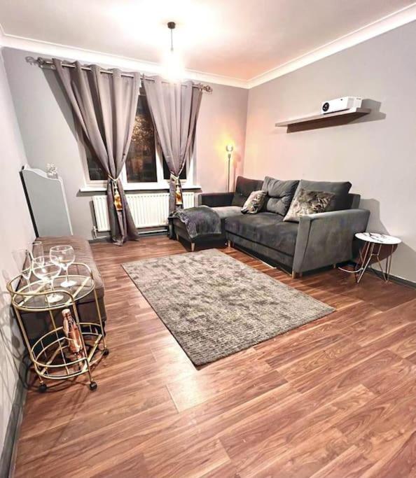 Lovely, Two Bedroom Apartment Central Location Лондон Экстерьер фото